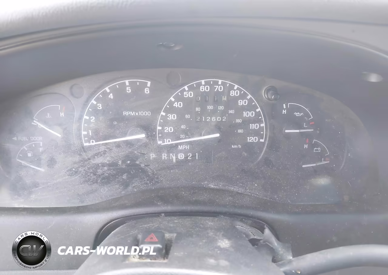 2000 Ford Explorer Xlt VIN:1FMZU73X2YUB38829 - 7