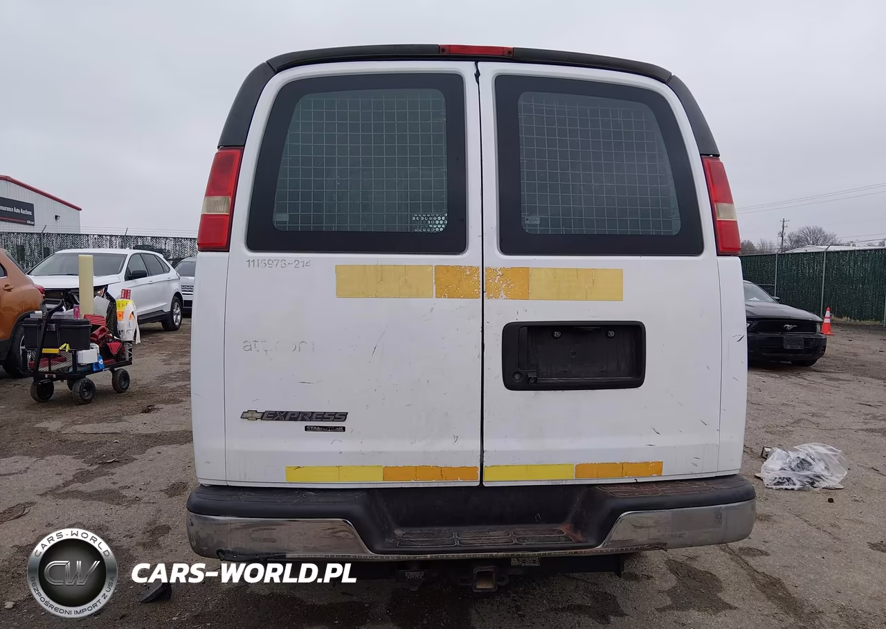 2014 Chevrolet Express 2500 Work Van VIN:1GCWGFCA9E1914536 - 17