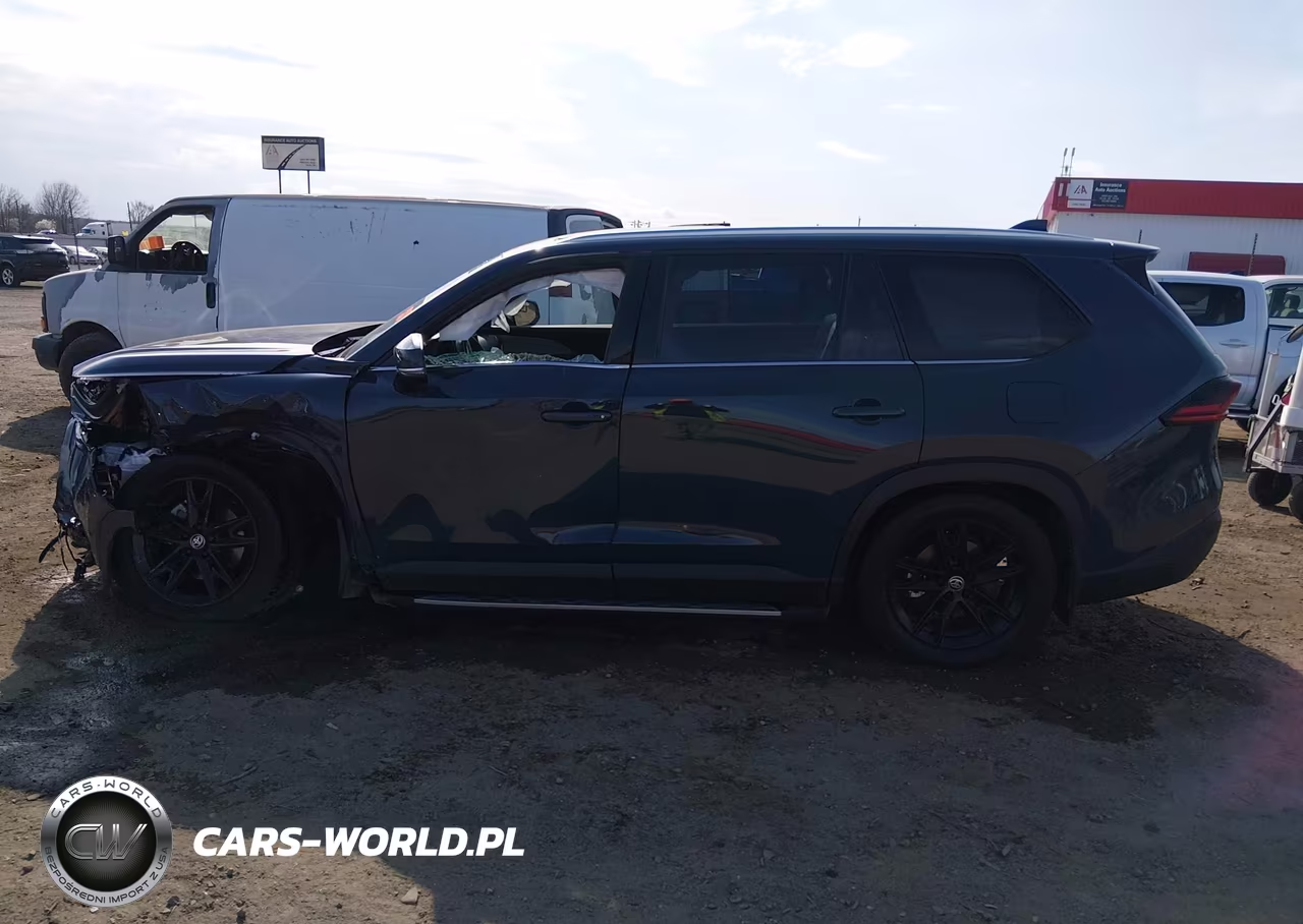 2025 Toyota Grand Highlander Hybrid Limited VIN:5TDACAB55SS043145 - 14