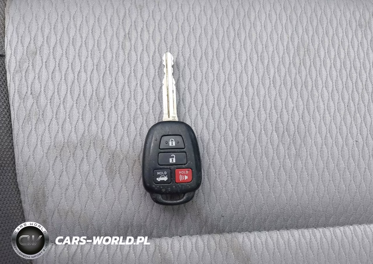 2018 Toyota Corolla Le Eco VIN:5YFBPRHE9JP785795 - 11