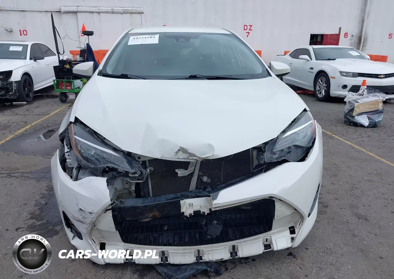 2018 Toyota Corolla Le Eco VIN:5YFBPRHE9JP785795 - 13