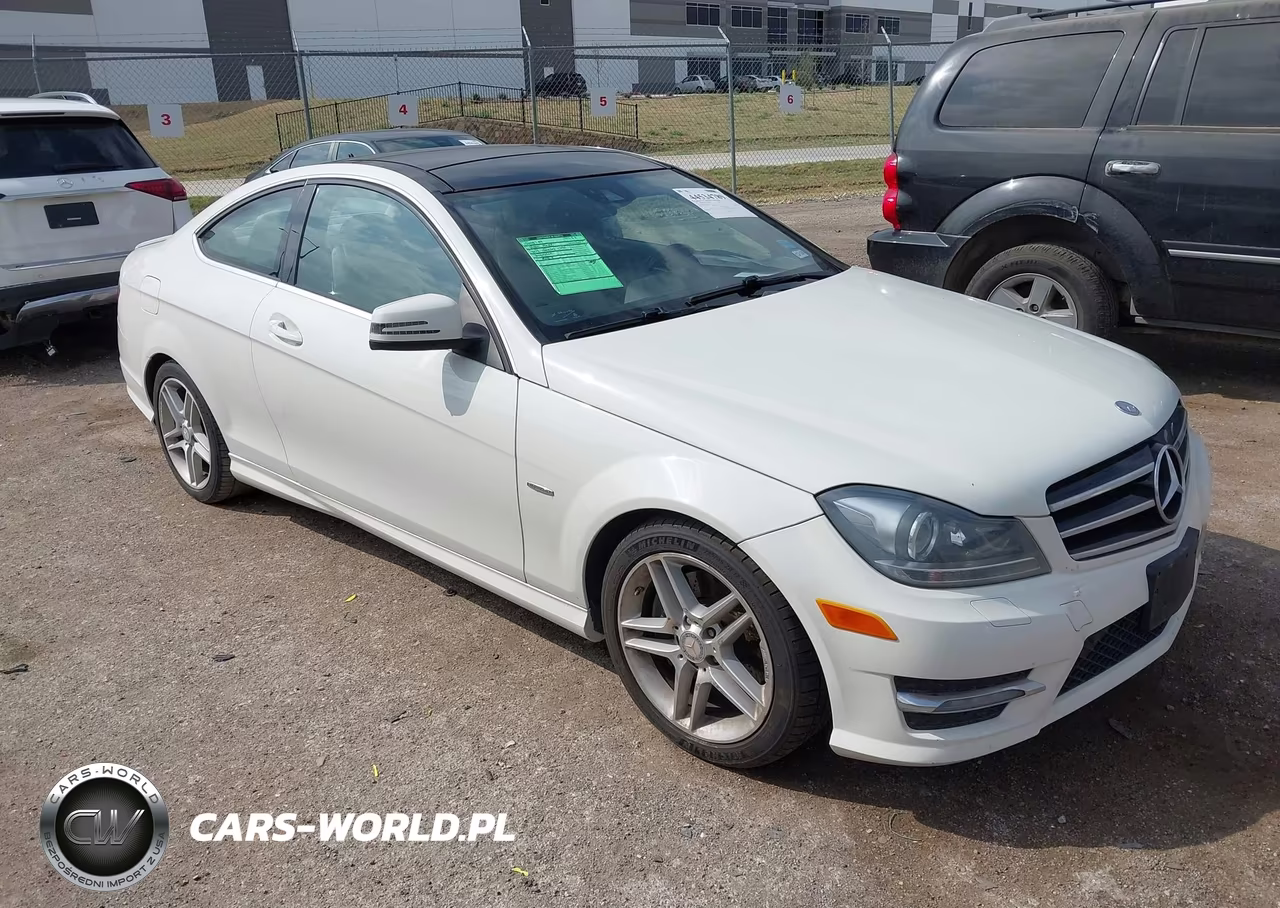 2012 Mercedes-Benz C 350 Sport – zdjęcie 1 z 11