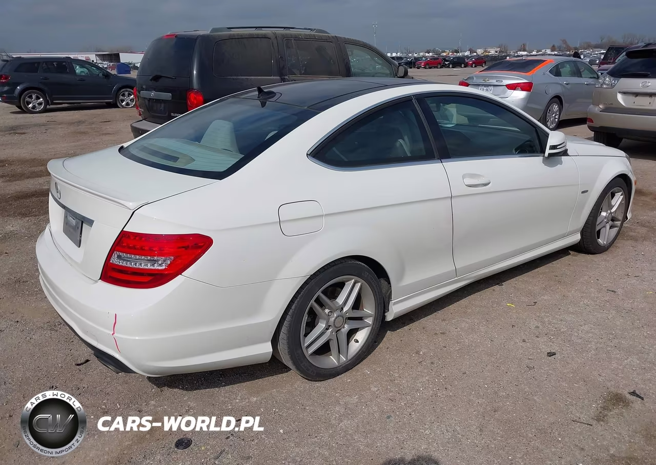2012 Mercedes-Benz C 350 Sport VIN:WDDGJ5HB1CF894550 - 4