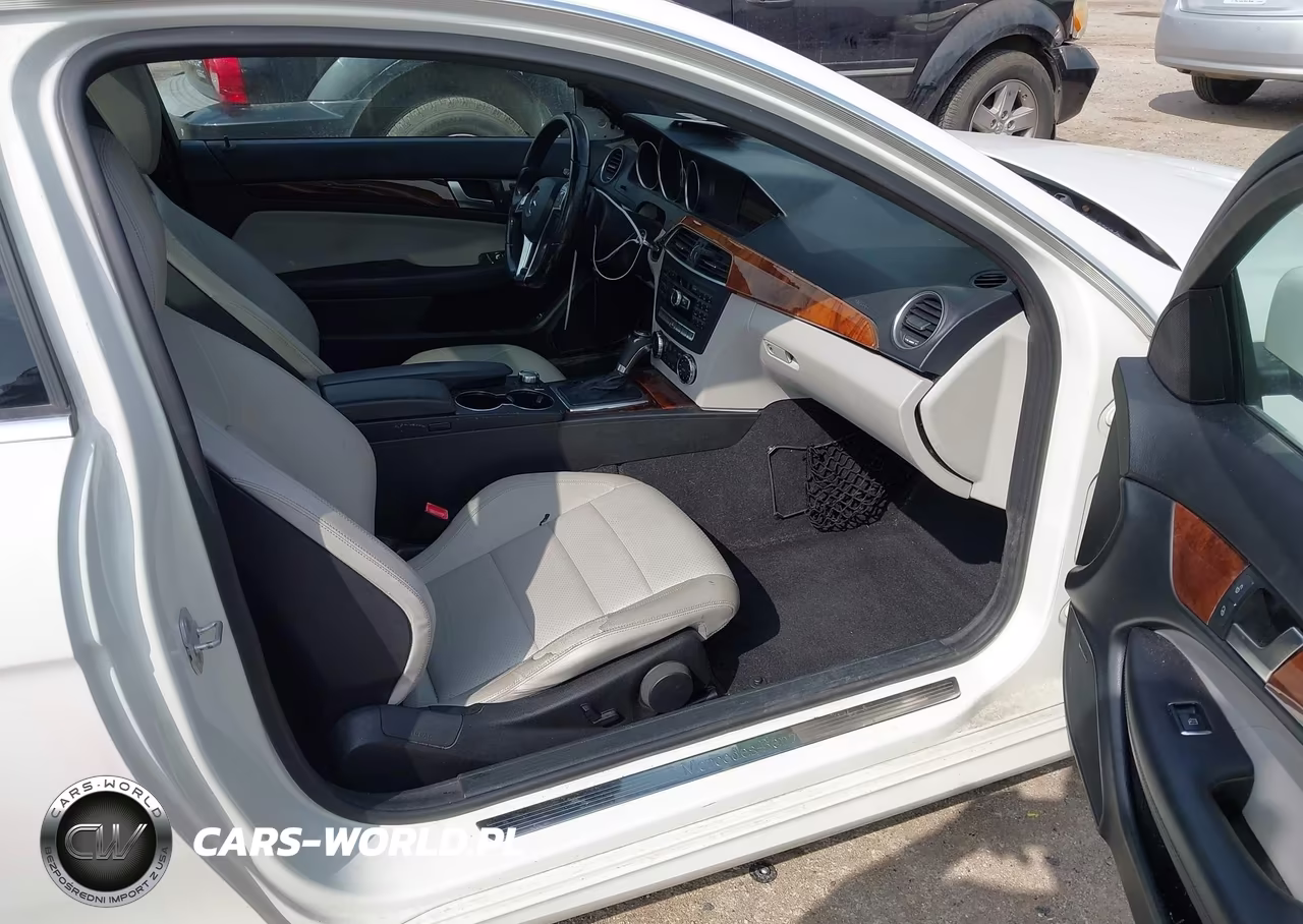 2012 Mercedes-Benz C 350 Sport VIN:WDDGJ5HB1CF894550 - 5
