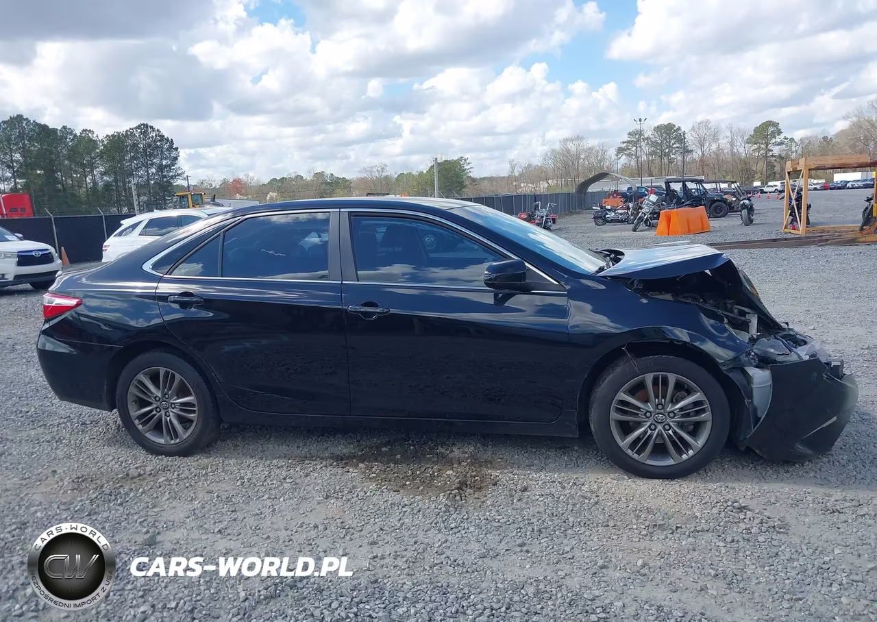 2017 Toyota Camry Se VIN:4T1BF1FKXHU761057 - 13