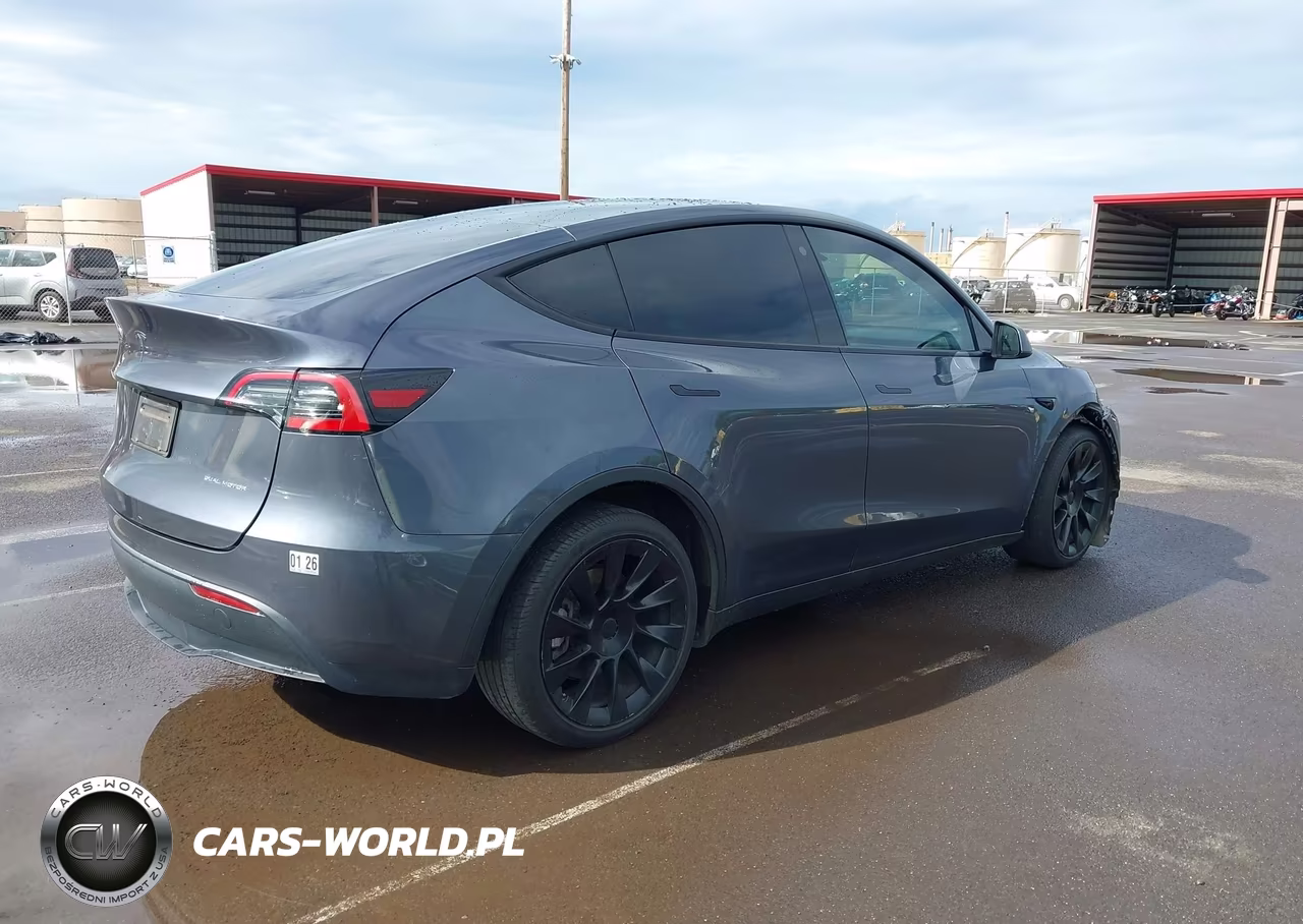 2023 Tesla Model Y Awd-Long Range Dual Motor All-Wheel Drive VIN:7SAYGDEE8PF638442 - 4