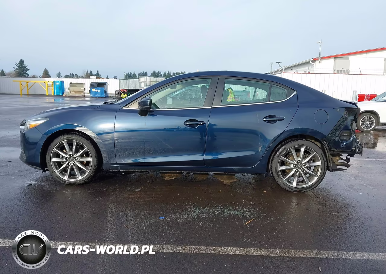 2018 Mazda Mazda3 Touring VIN:3MZBN1V36JM262863 - 15