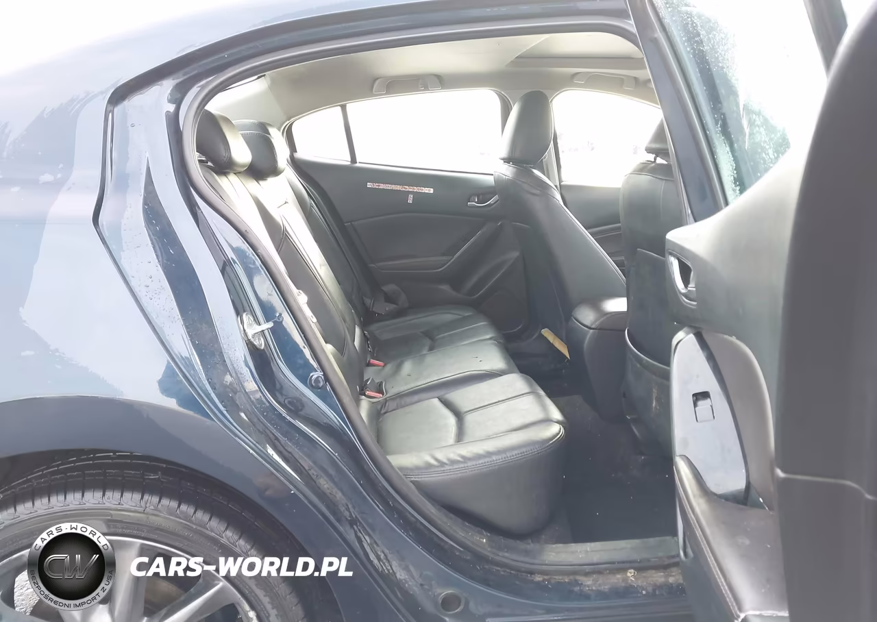 2018 Mazda Mazda3 Touring VIN:3MZBN1V36JM262863 - 8