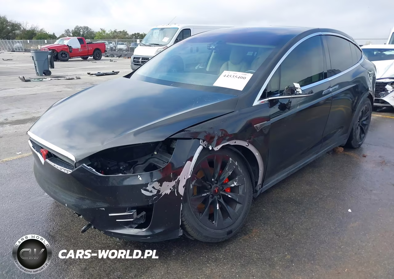2016 Tesla Model X 75D-P100D-P90D VIN:5YJXCBE40GF000900 - 6
