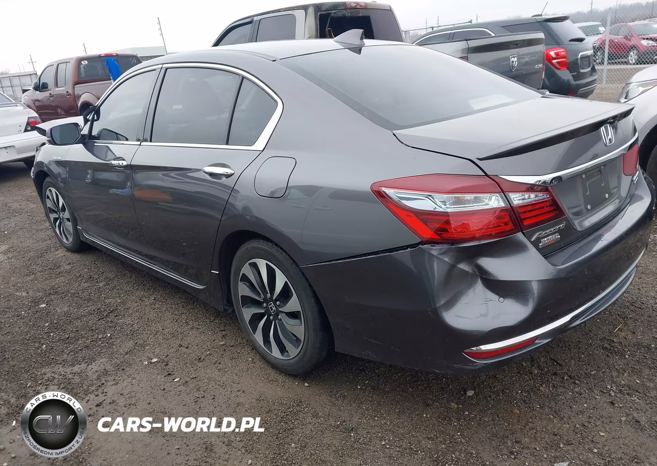 2017 Honda Accord Hybrid Touring VIN:JHMCR6F76HC006209 - 3