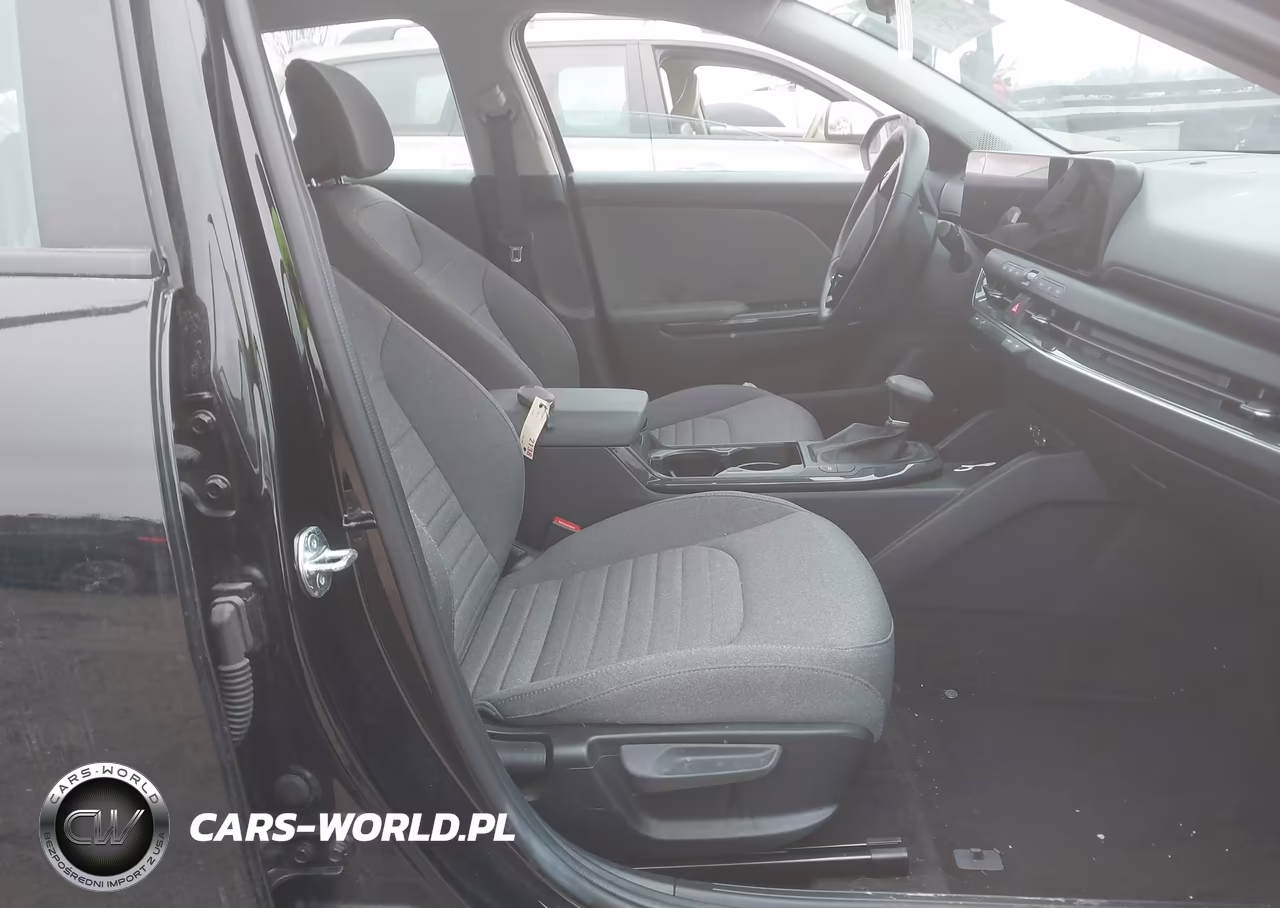 2025 Kia K4 Ex VIN:3KPFU4DE6SE014474 - 5