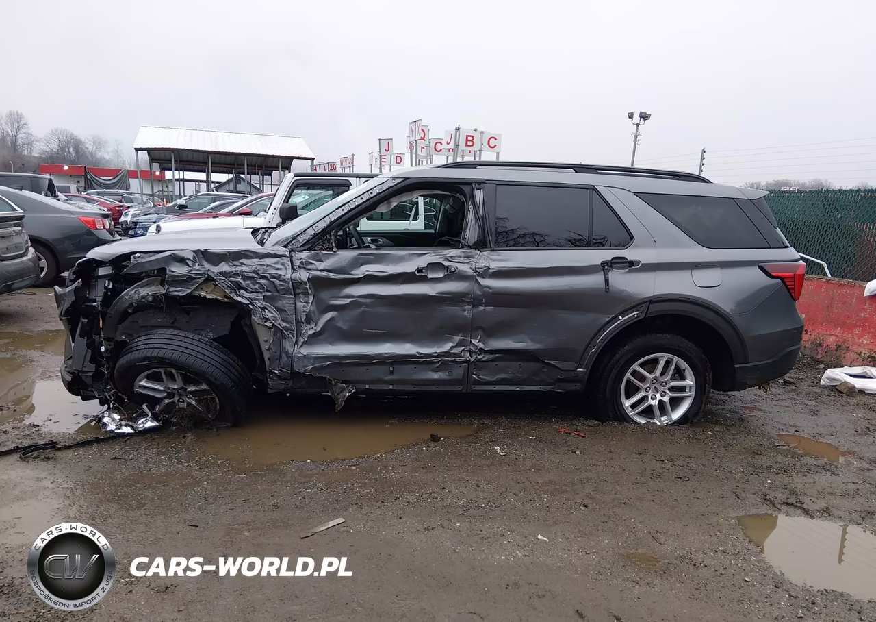 2025 Ford Explorer Active VIN:1FMUK8DH1SGB94618 - 14