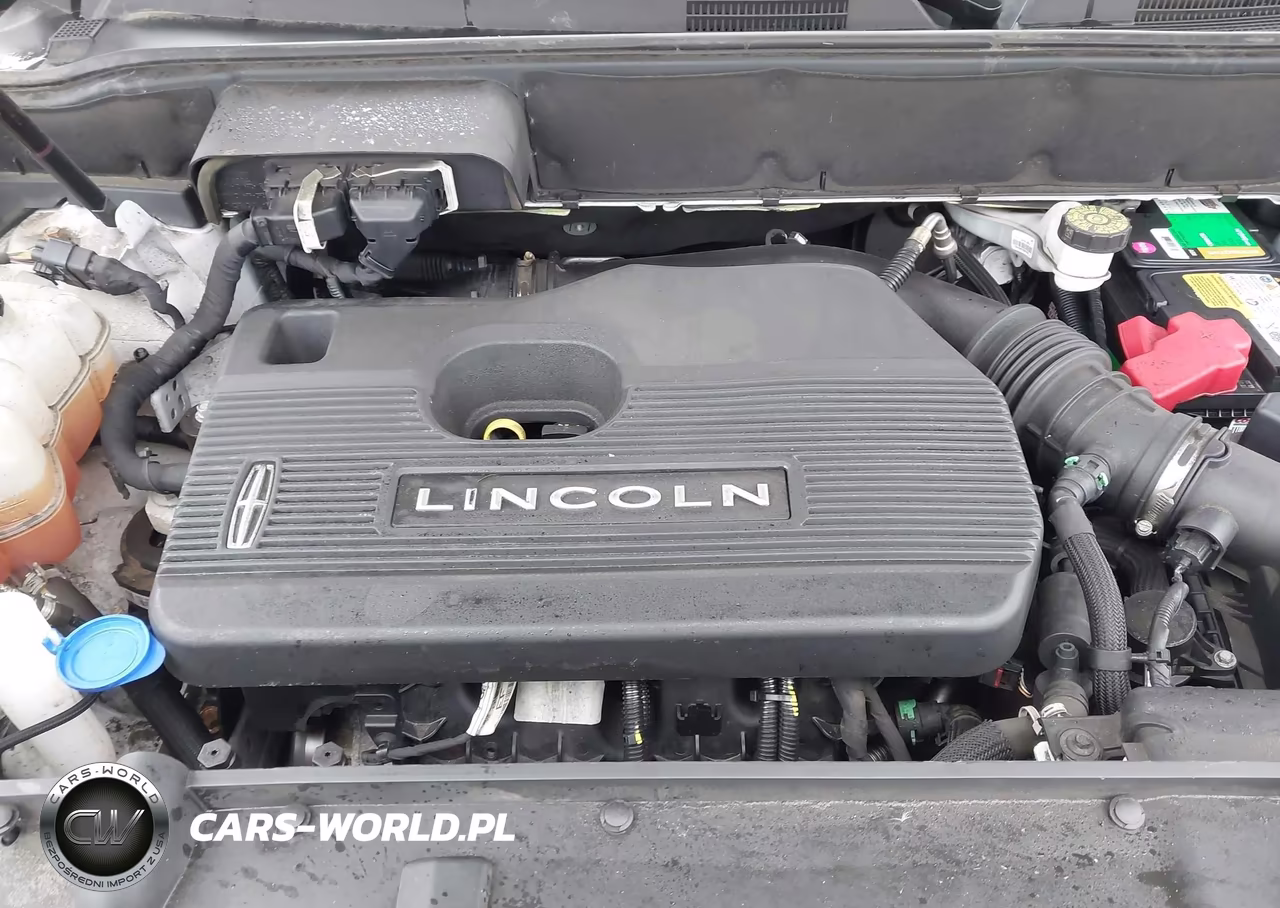 2019 Lincoln Nautilus Reserve VIN:2LMPJ8L95KBL16838 - 10