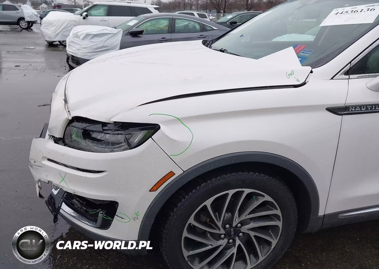 2019 Lincoln Nautilus Reserve VIN:2LMPJ8L95KBL16838 - 6