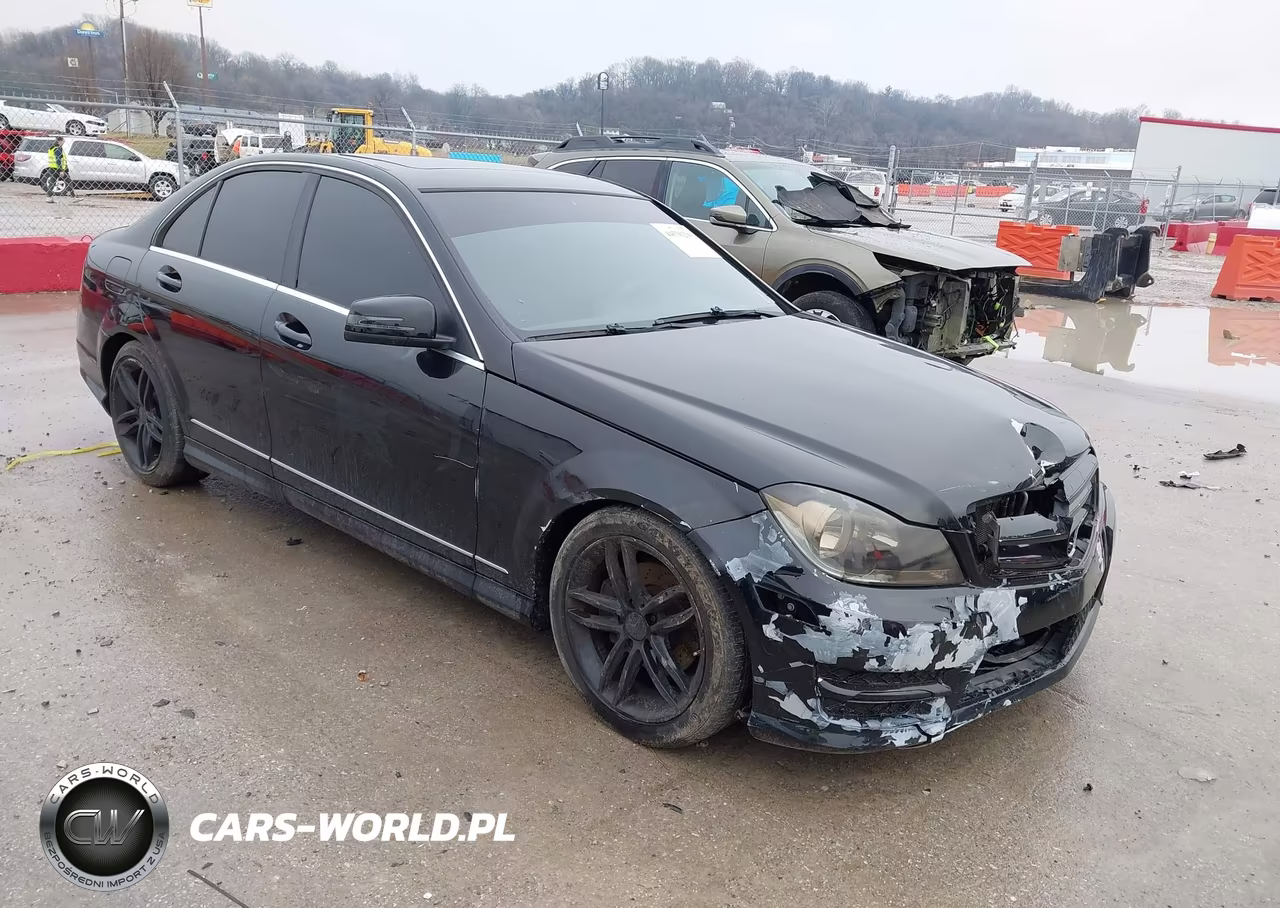 2012 Mercedes-Benz C 300 Luxury 4Matic-Sport 4Matic