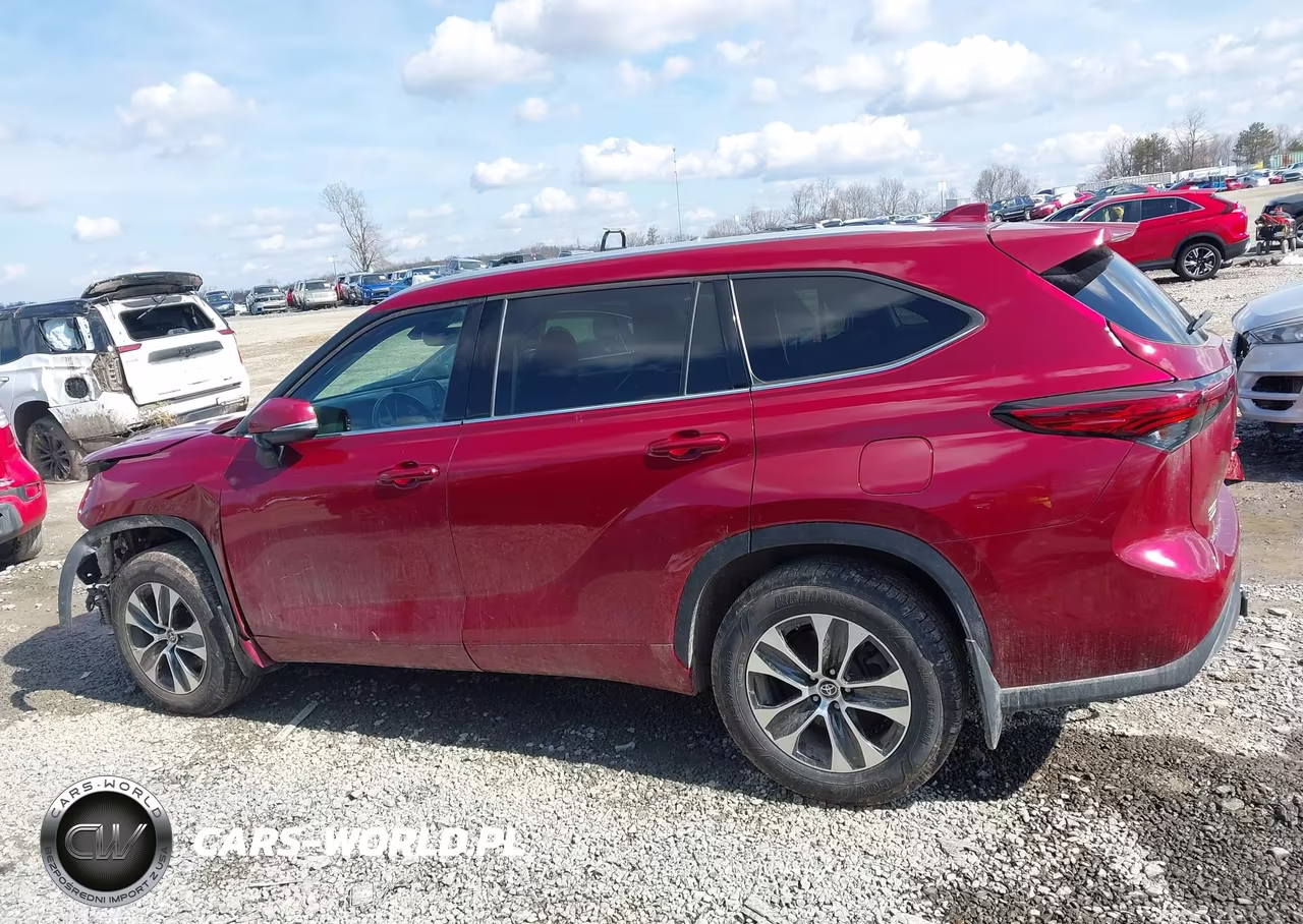 2022 Toyota Highlander Xle VIN:5TDGZRBH1NS564482 - 15