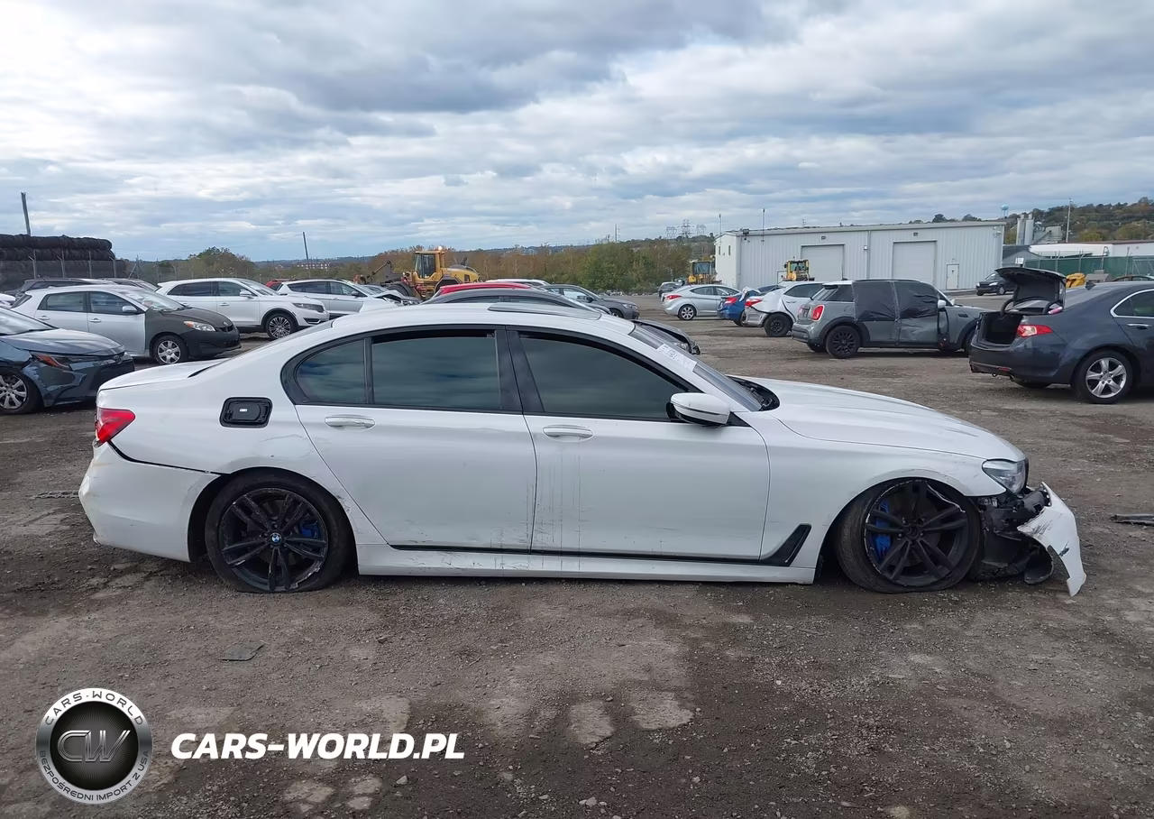2016 BMW 750I xDrive VIN:WBA7B0C57GG526785 - 13
