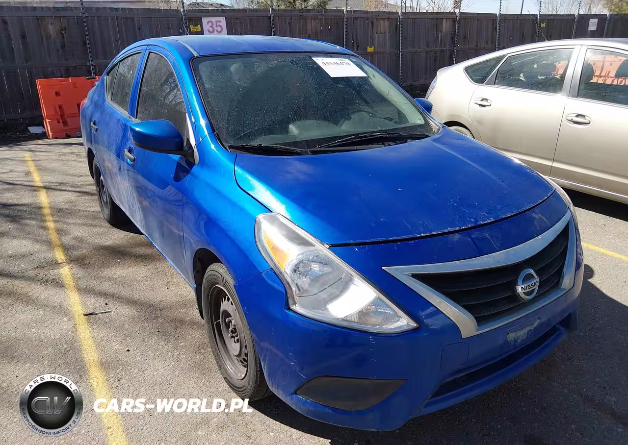 2016 Nissan Versa 1.6 S+