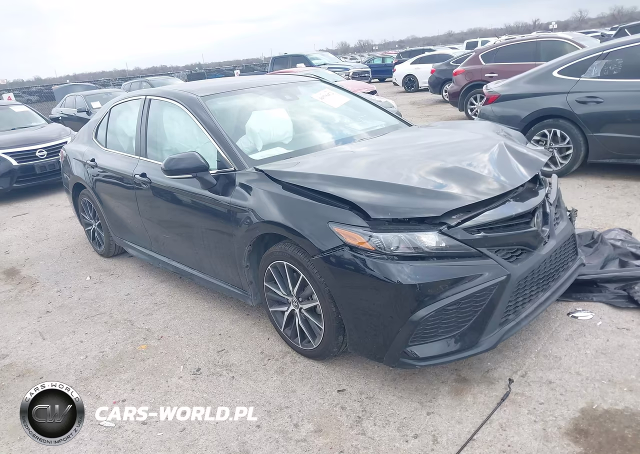 2024 Toyota Camry Se – zdjęcie 1 z 16
