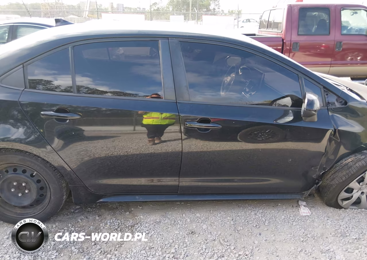 2021 Toyota Corolla Le VIN:5YFEPMAE7MP164313 - 13