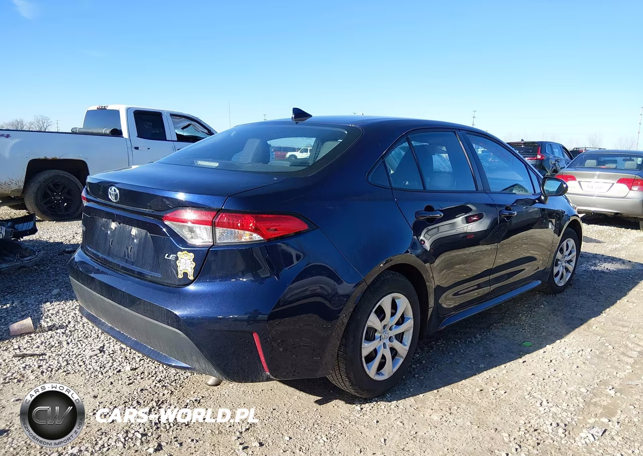 2021 Toyota Corolla Le VIN:5YFEPMAEXMP241904 - 4