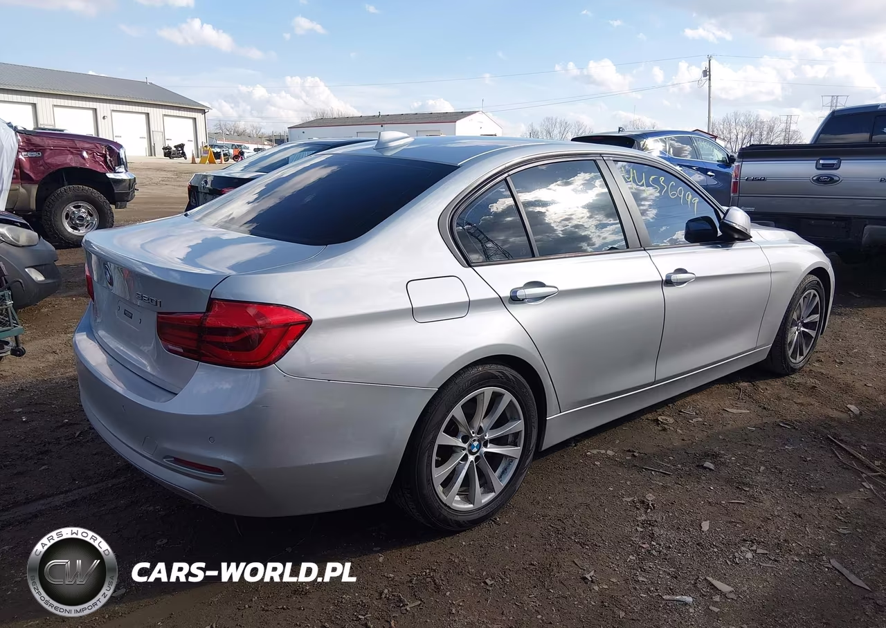 2017 BMW 320I VIN:WBA8A9C39HK864858 - 4