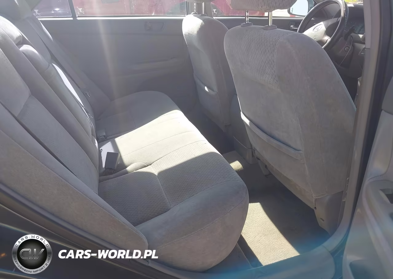2003 Toyota Camry Le VIN:4T1BE32K03U656802 - 8