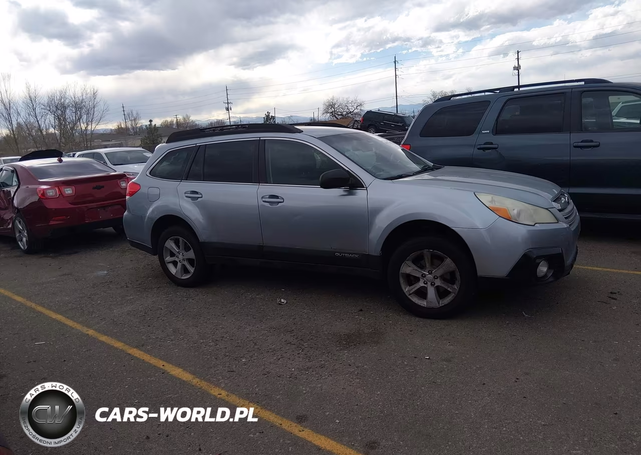 2013 Subaru Outback 2.5I Premium VIN:4S4BRBCC8D3310607 - 13