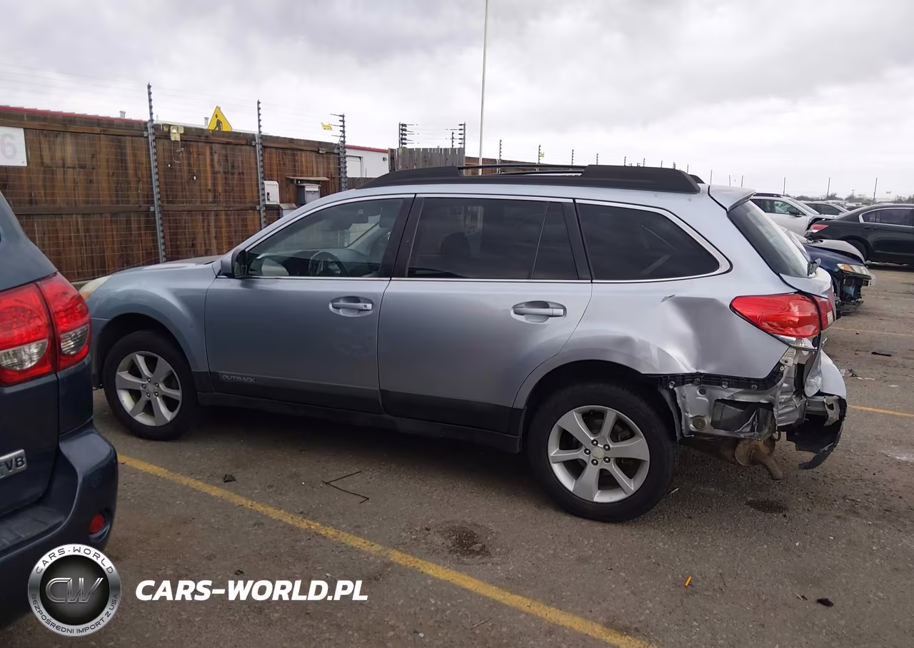 2013 Subaru Outback 2.5I Premium VIN:4S4BRBCC8D3310607 - 14