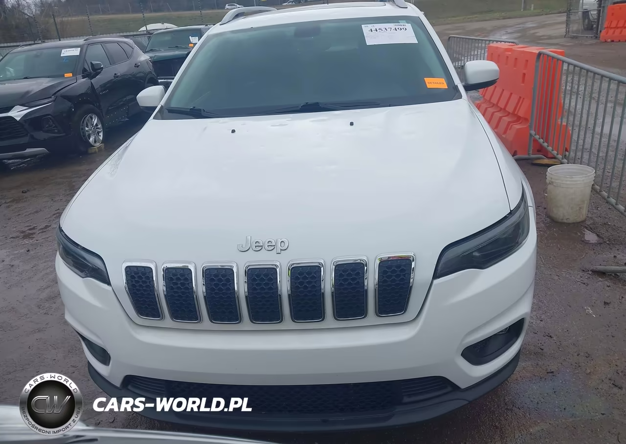 2019 Jeep Cherokee Latitude Plus 4X4 VIN:1C4PJMLBXKD474940 - 13