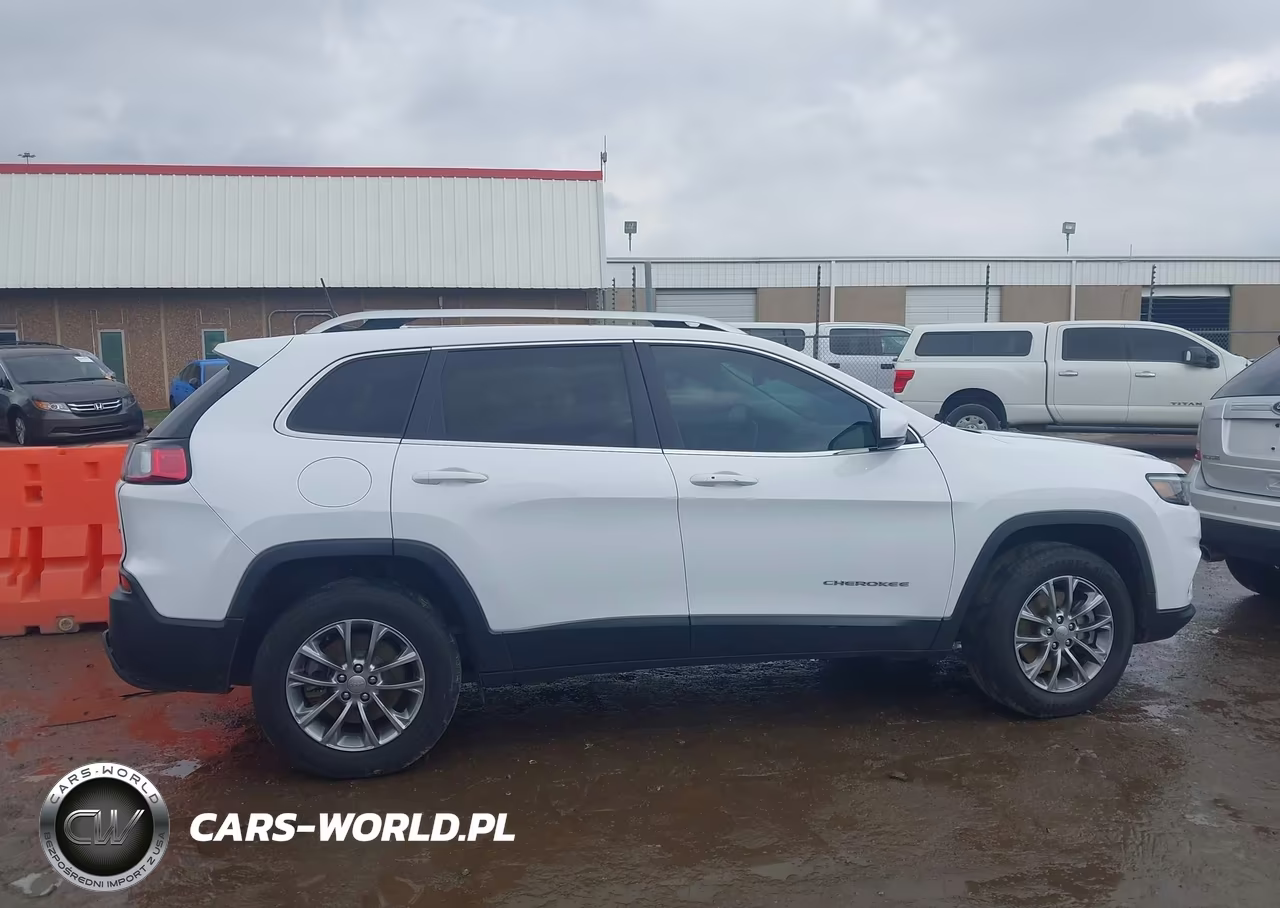 2019 Jeep Cherokee Latitude Plus 4X4 VIN:1C4PJMLBXKD474940 - 14