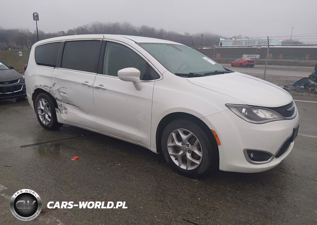 2019 Chrysler Pacifica Touring Plus