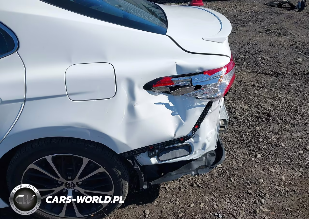 2020 Toyota Camry Se VIN:4T1G11AK8LU996707 - 19