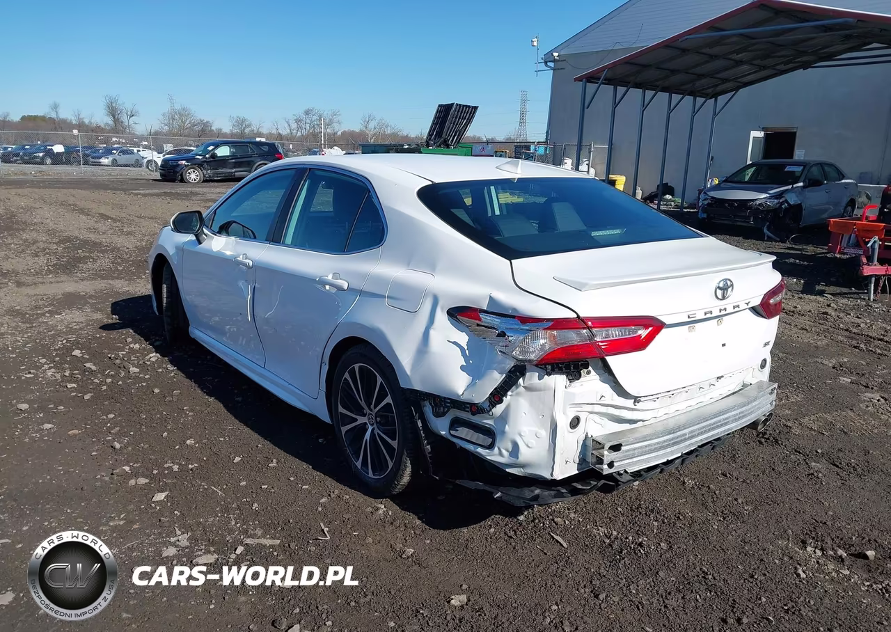 2020 Toyota Camry Se VIN:4T1G11AK8LU996707 - 3