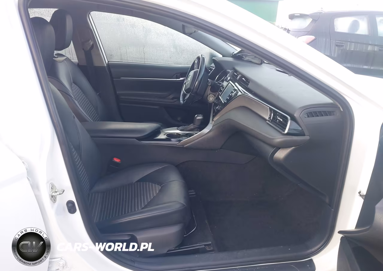 2020 Toyota Camry Se VIN:4T1G11AK8LU996707 - 5