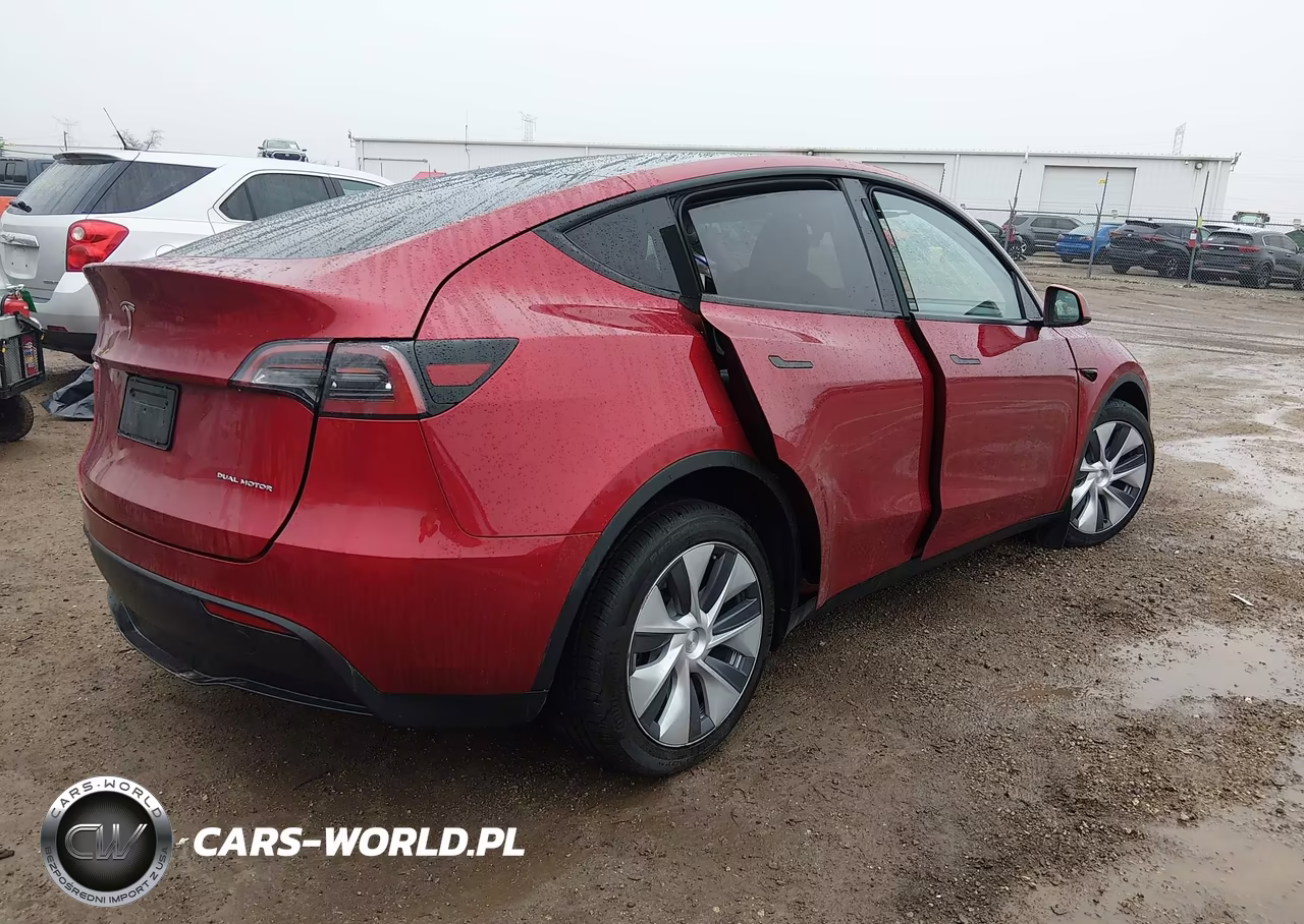 2024 Tesla Model Y Long Range Dual Motor All-Wheel Drive VIN:7SAYGDEE9RF983577 - 4