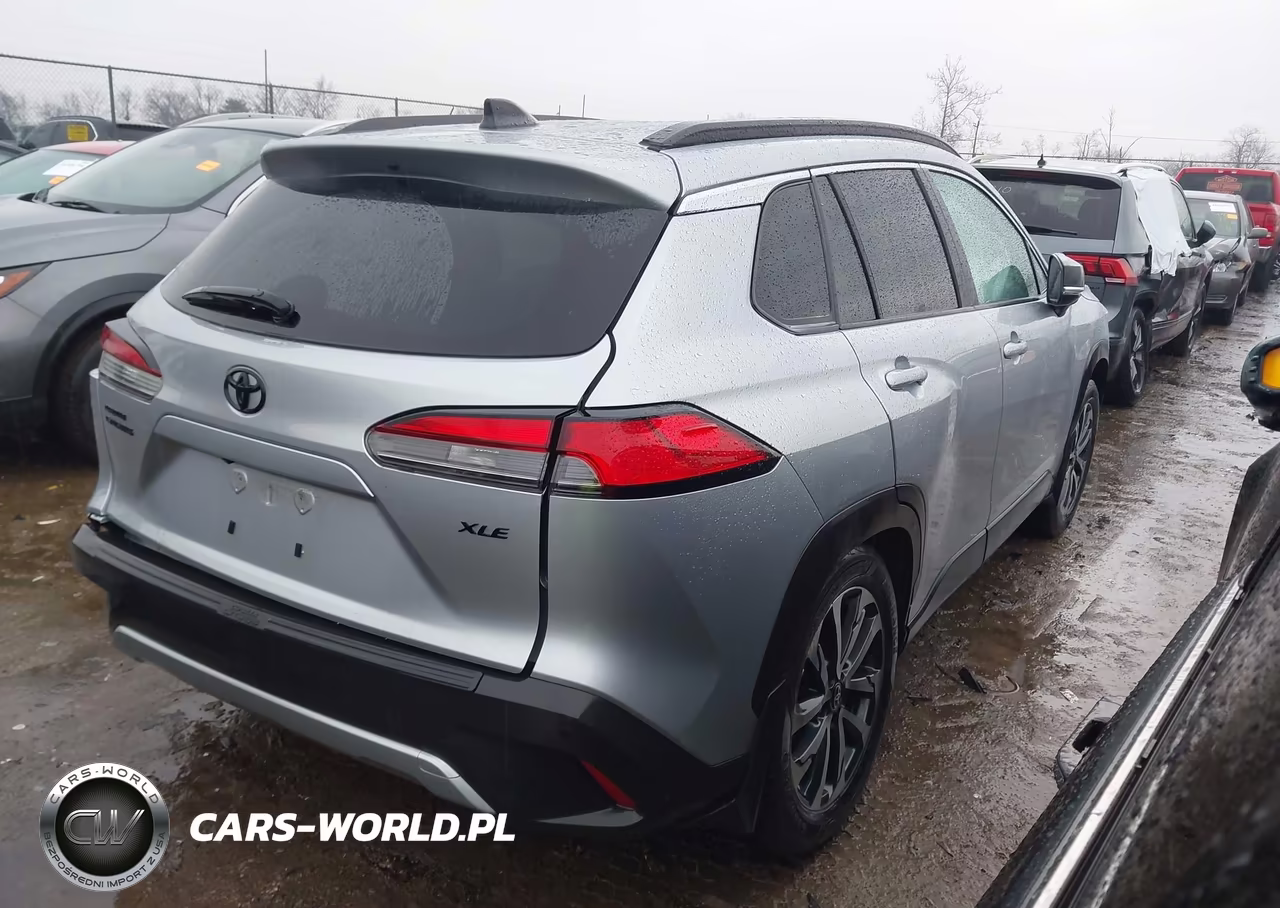 2025 Toyota Corolla Cross Xle VIN:7MUEAAAG6SV147918 - 4