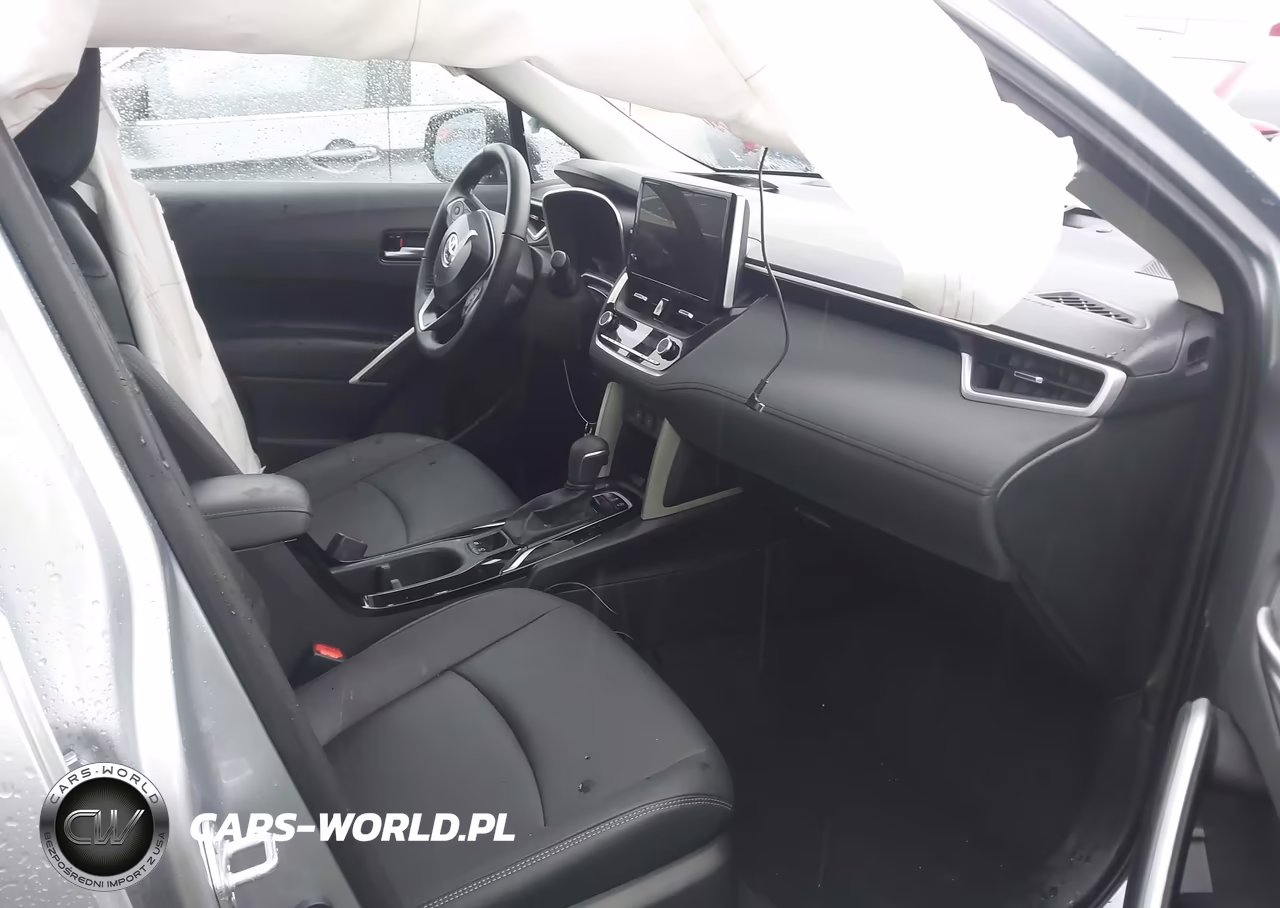 2025 Toyota Corolla Cross Xle VIN:7MUEAAAG6SV147918 - 5