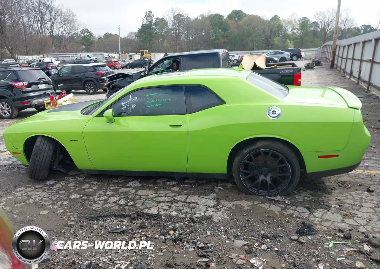 2015 Dodge Challenger R-T VIN:2C3CDZAT7FH710309 - 14