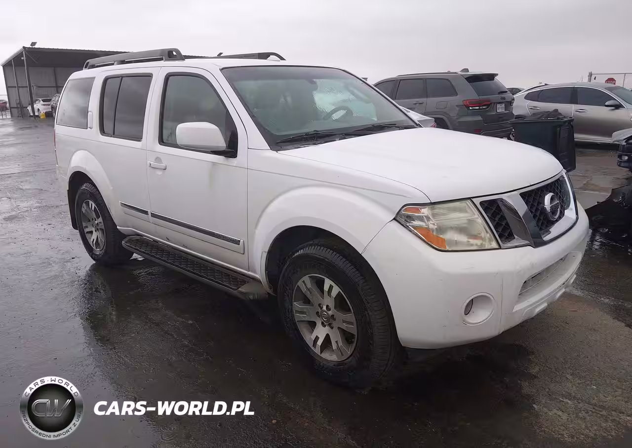 2011 Nissan Pathfinder Silver
