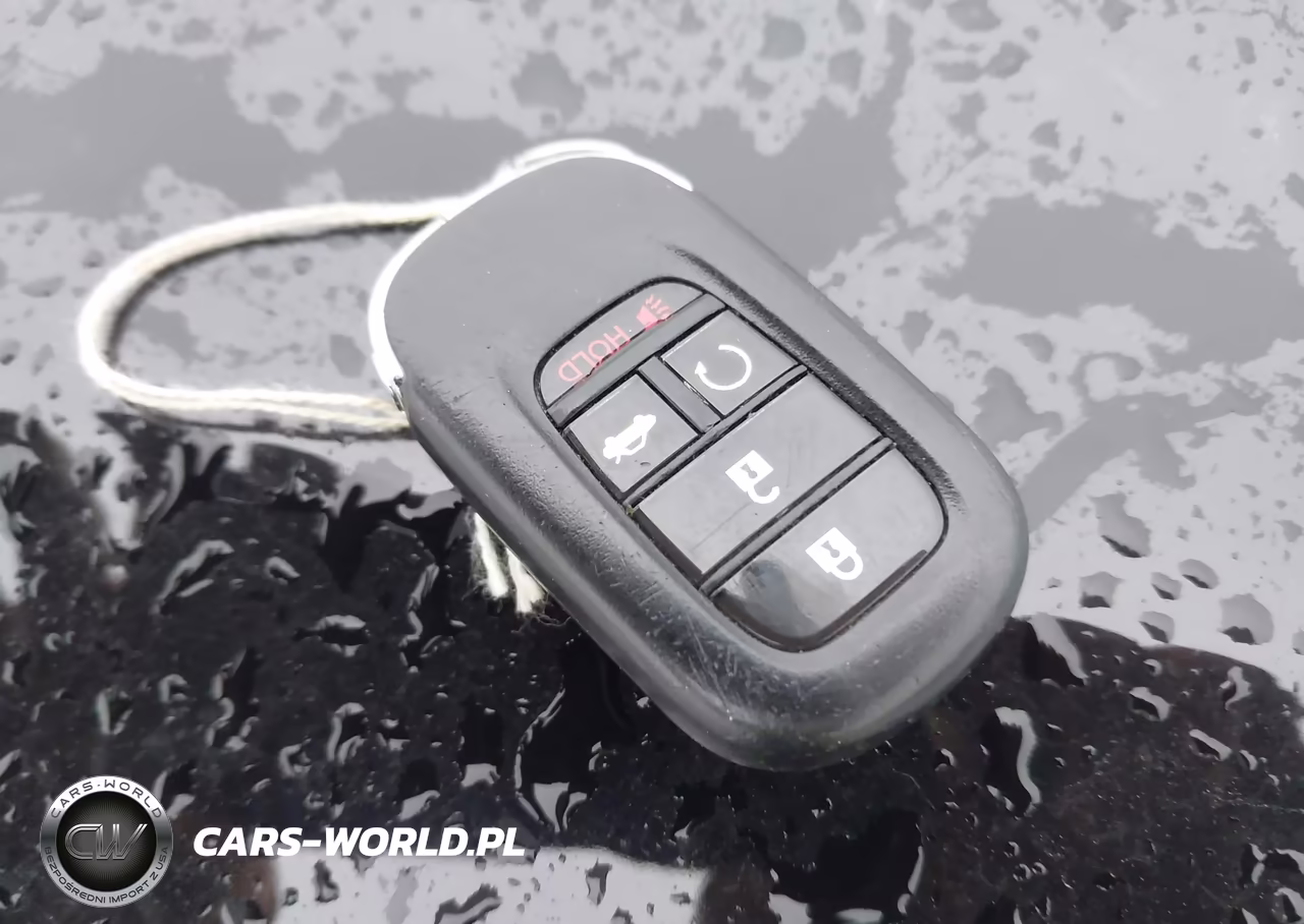 2024 Honda Accord Hybrid Touring VIN:1HGCY2F89RA055523 - 11