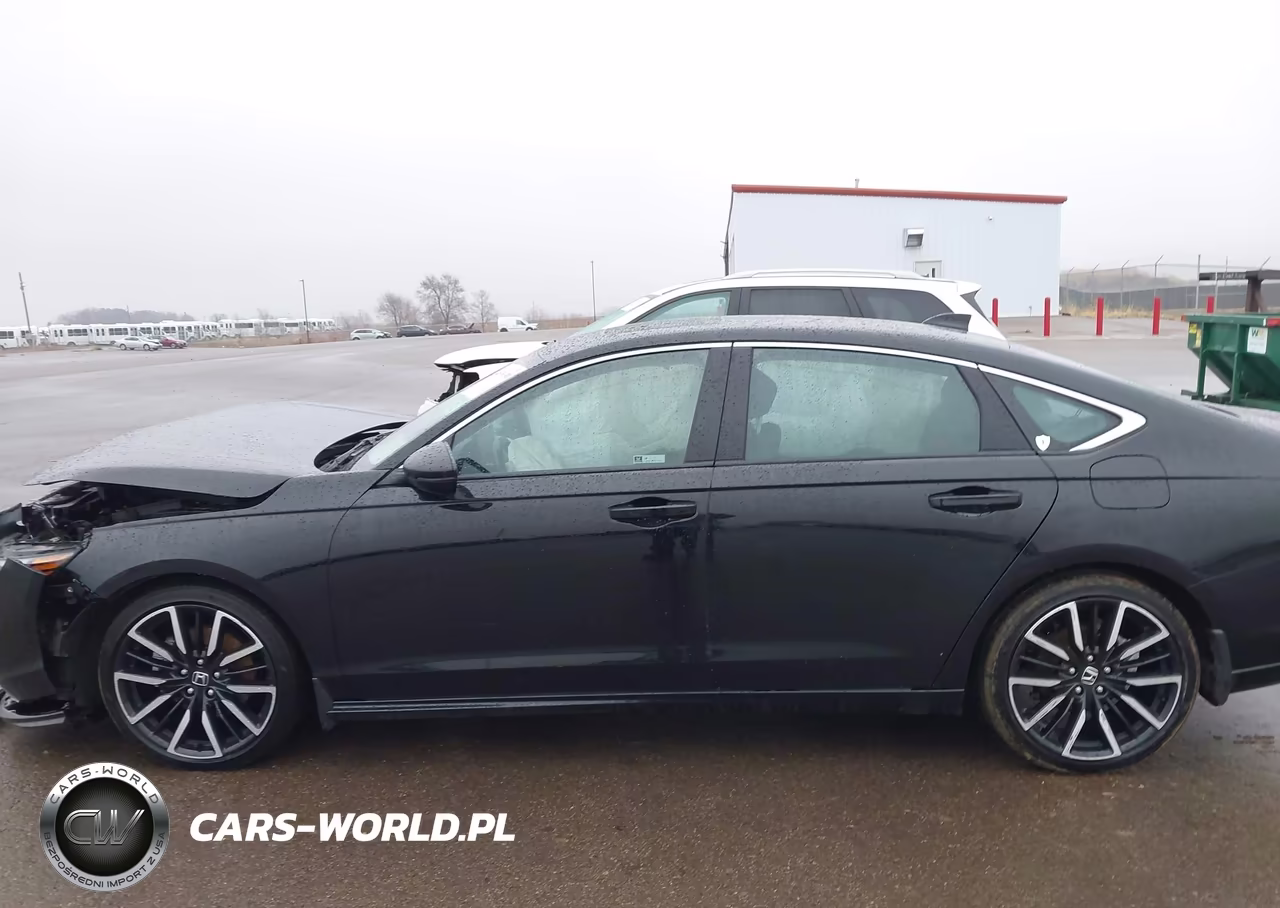 2024 Honda Accord Hybrid Touring VIN:1HGCY2F89RA055523 - 15