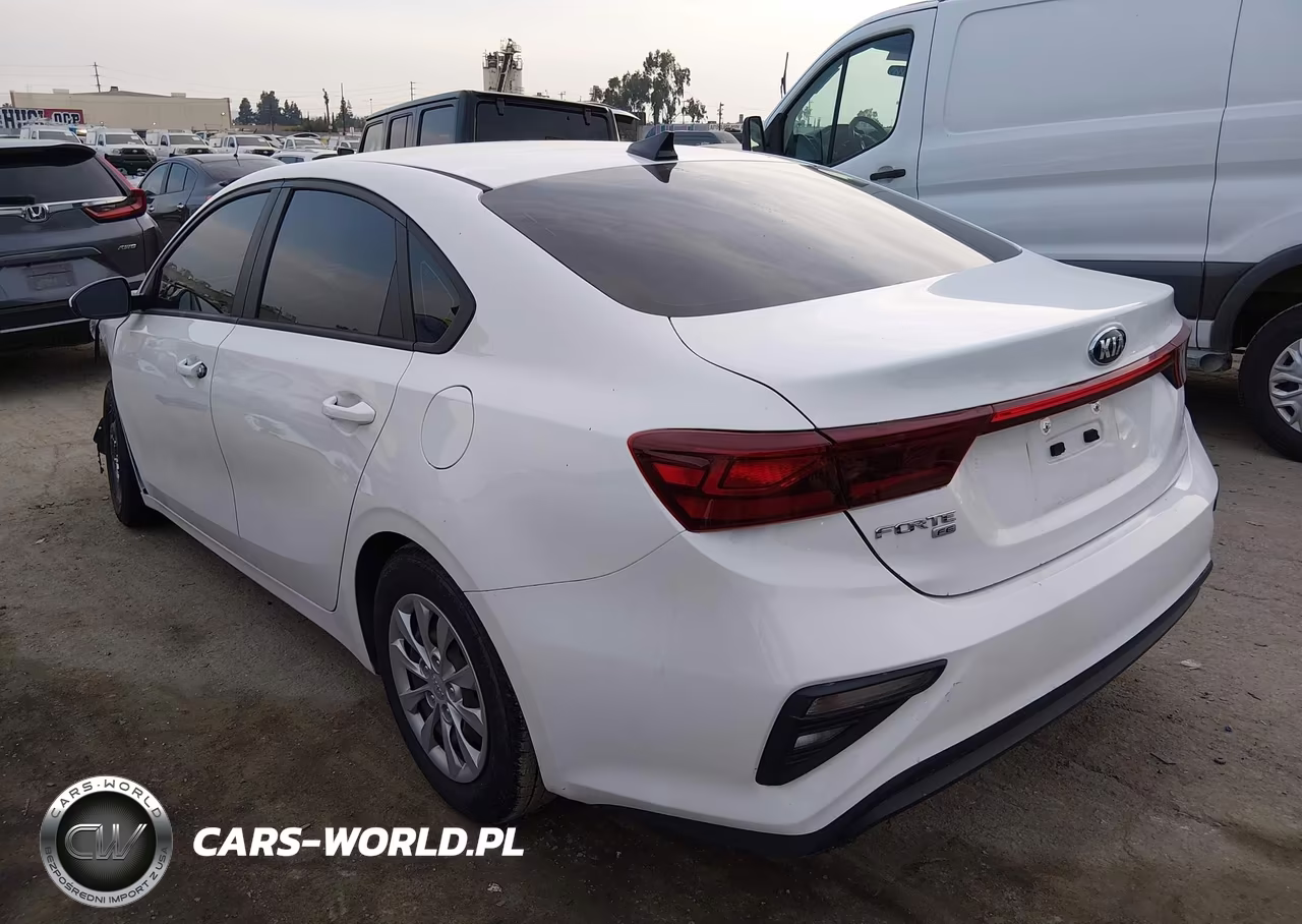 2021 Kia Forte Fe VIN:3KPF24AD4ME396704 - 3
