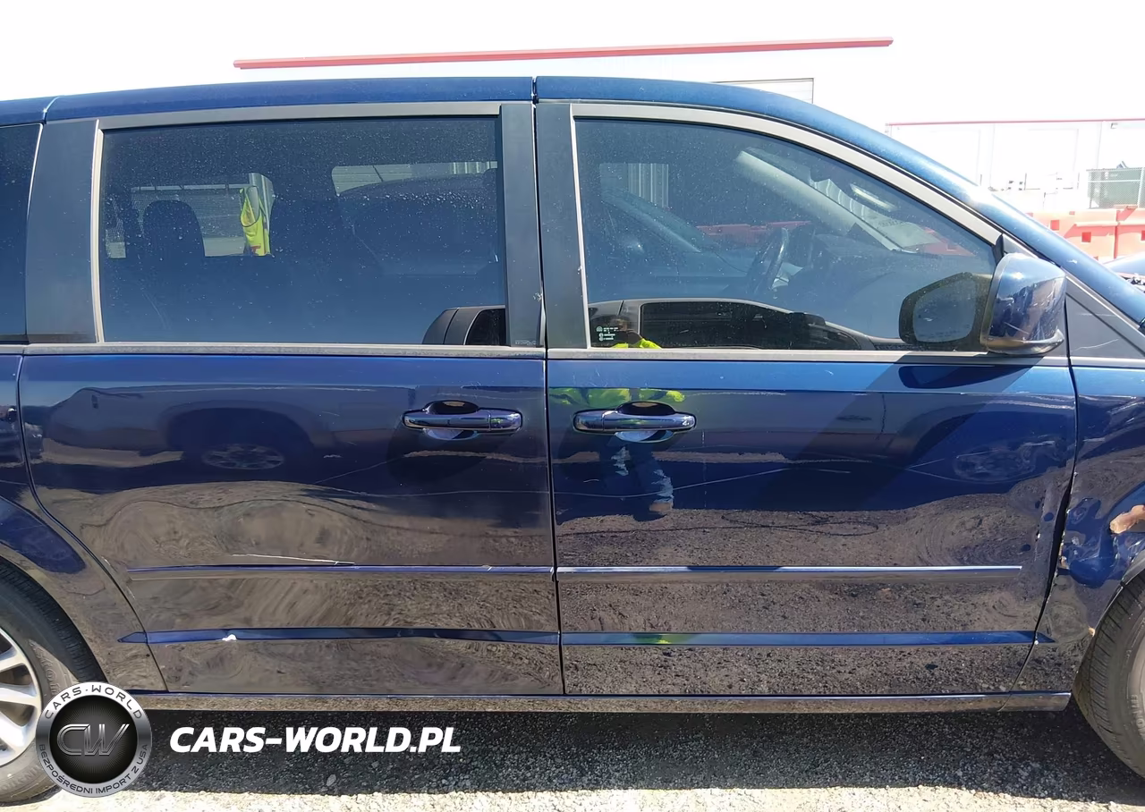 2013 Dodge Grand Caravan R-T VIN:2C4RDGEG8DR561326 - 13