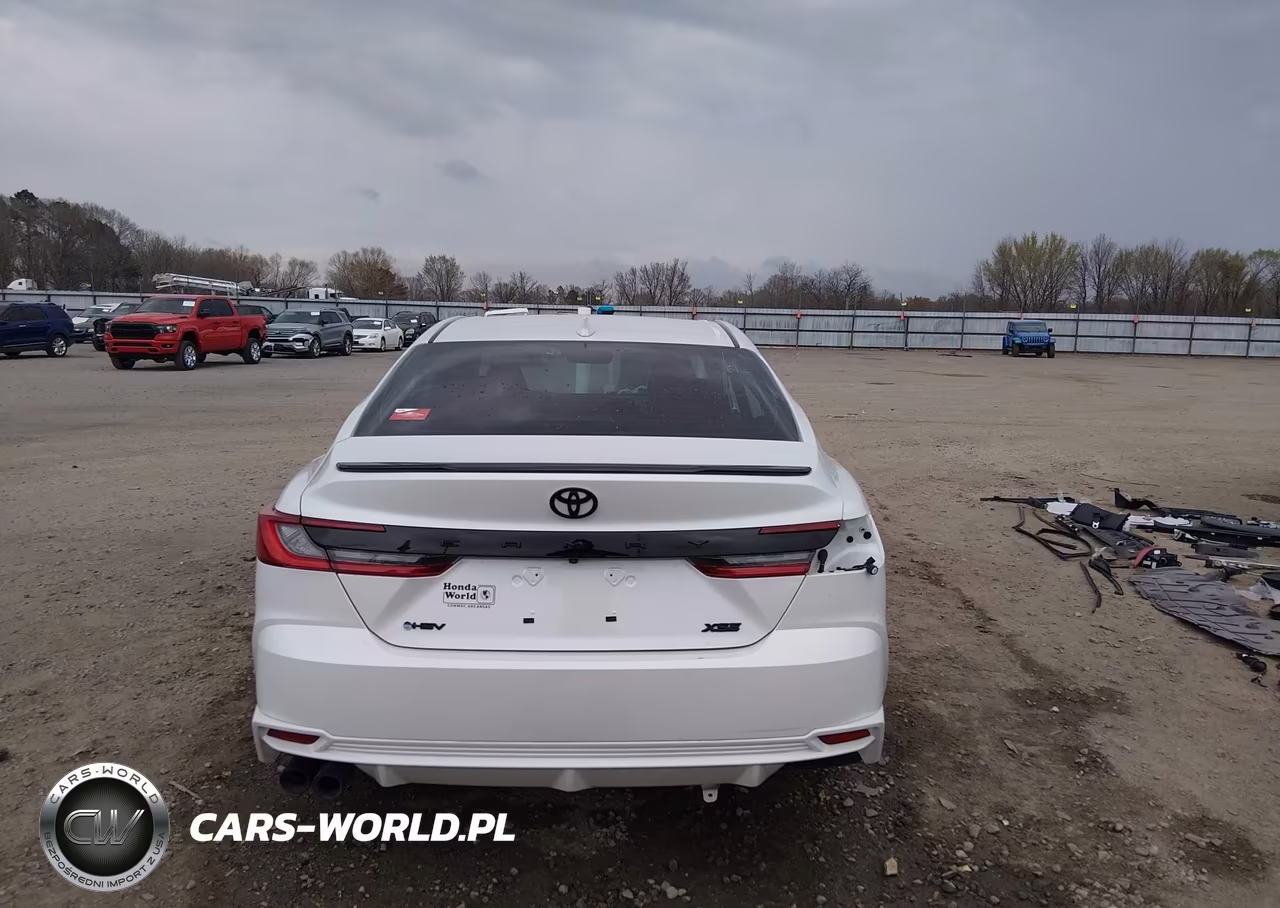 2025 Toyota Camry Xse VIN:4T1DAACK3SU077146 - 17