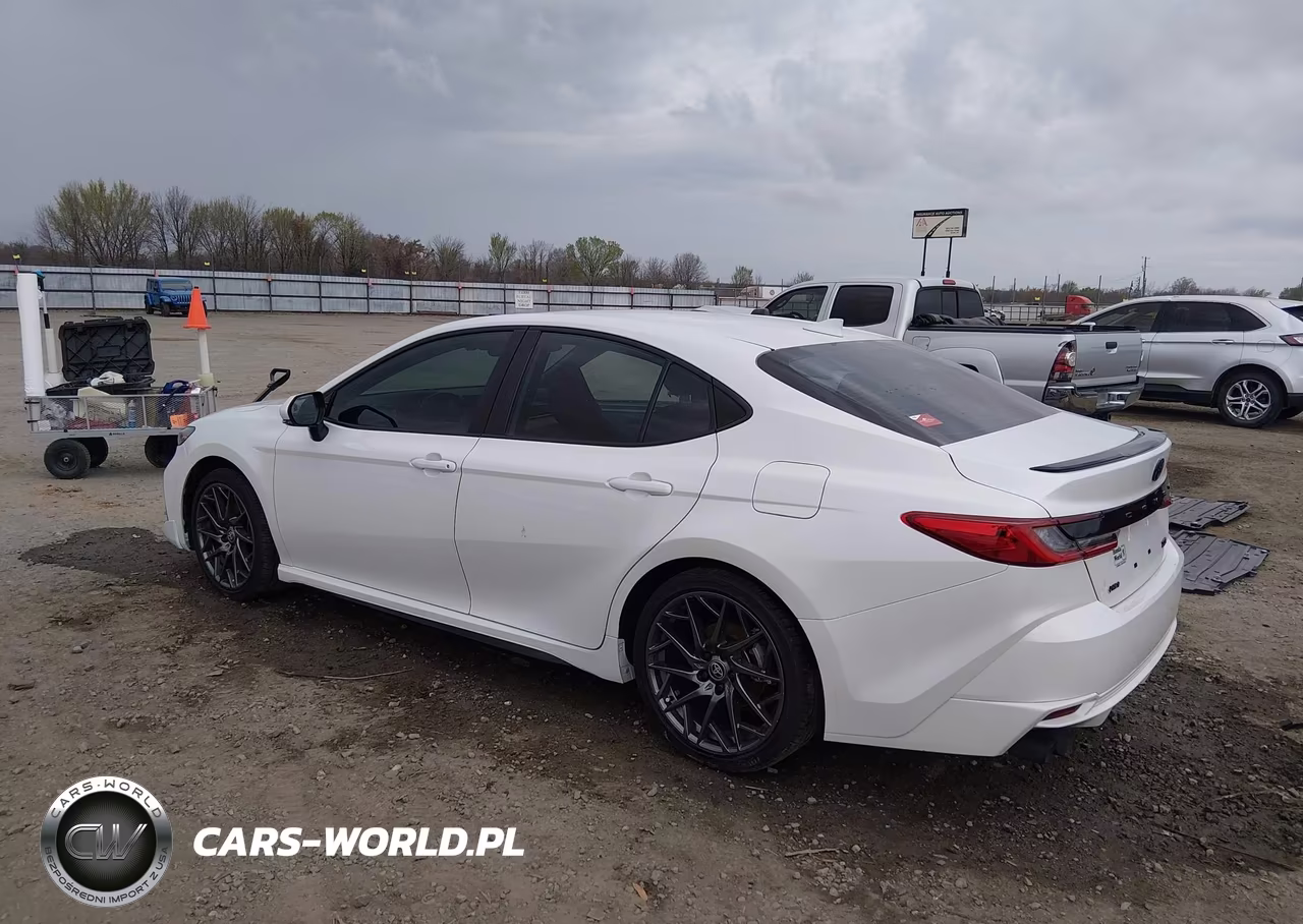 2025 Toyota Camry Xse VIN:4T1DAACK3SU077146 - 3