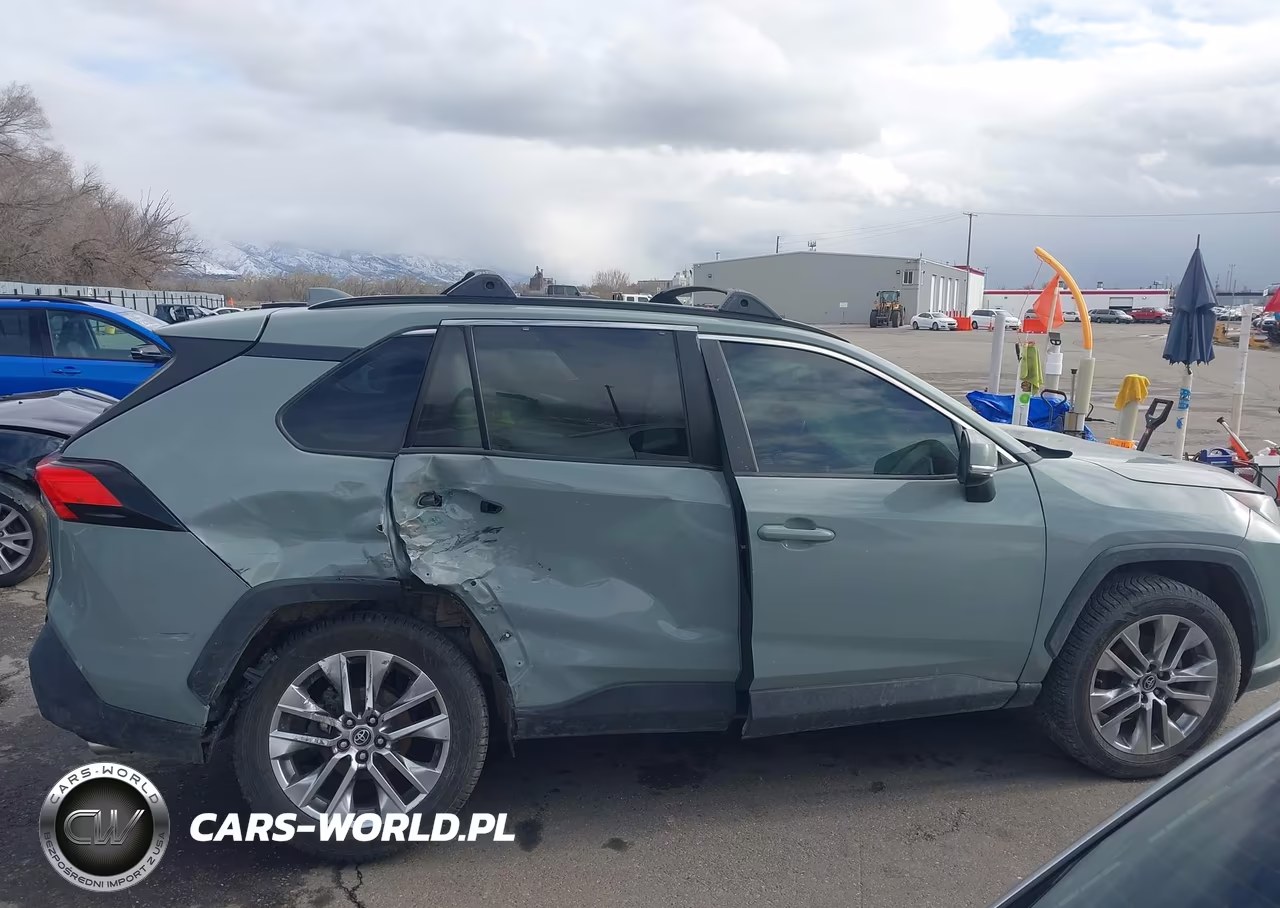 2020 Toyota Rav4 Xle Premium VIN:2T3A1RFV3LC068304 - 13