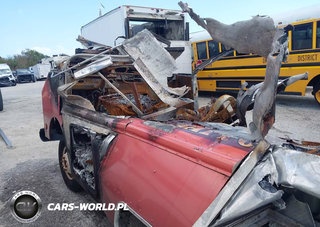 1985 Chevrolet P30 VIN:1GCHP32M7F3342214 - 13