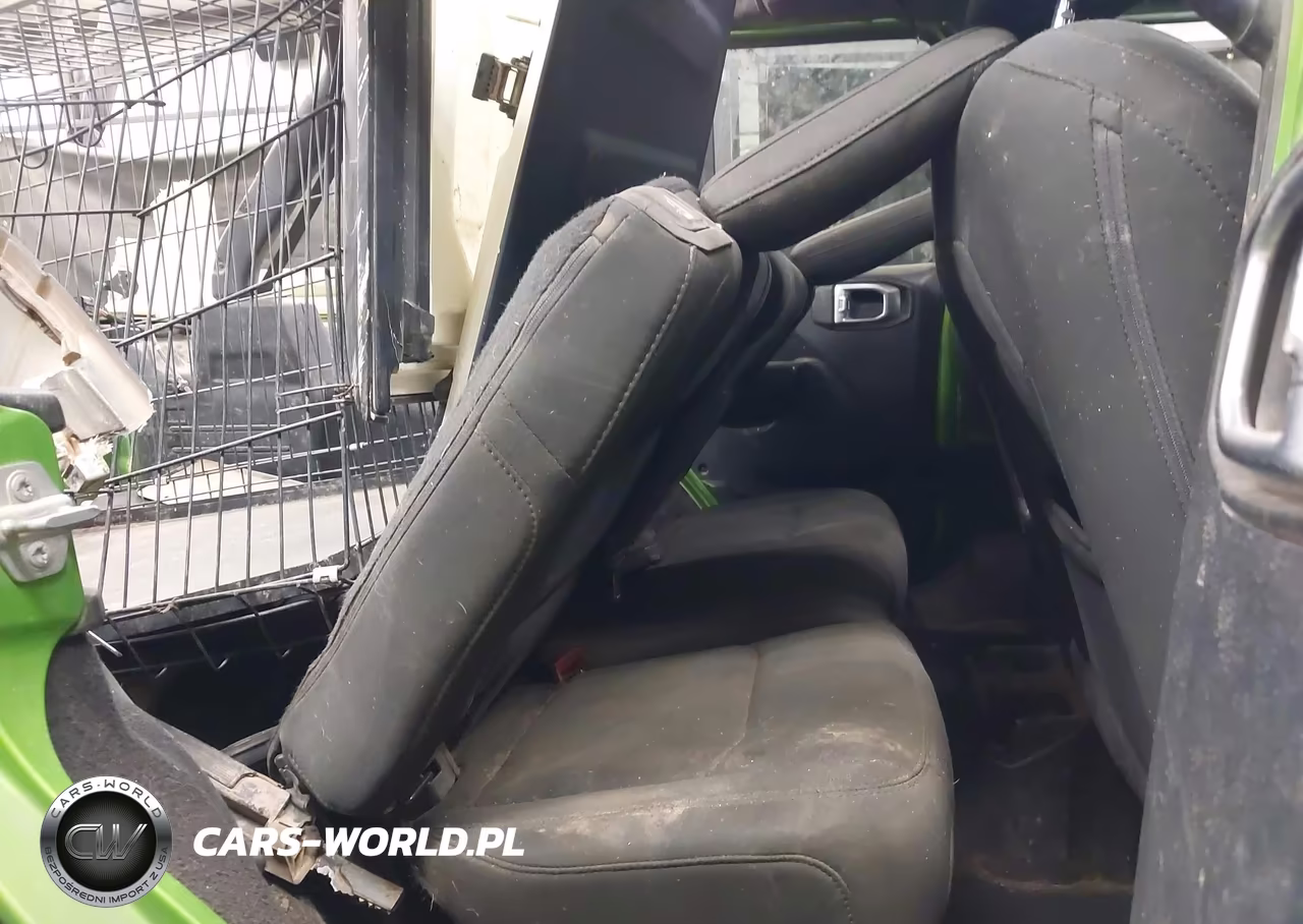 2019 Jeep Wrangler Unlimited Sport S 4X4 VIN:1C4HJXDG2KW569397 - 8