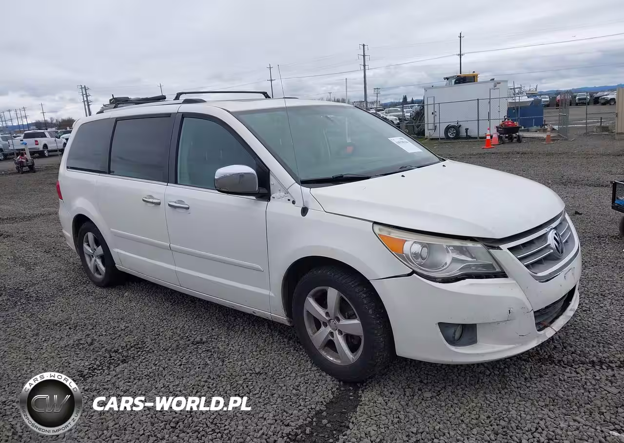 2011 Volkswagen Routan Sel Premium